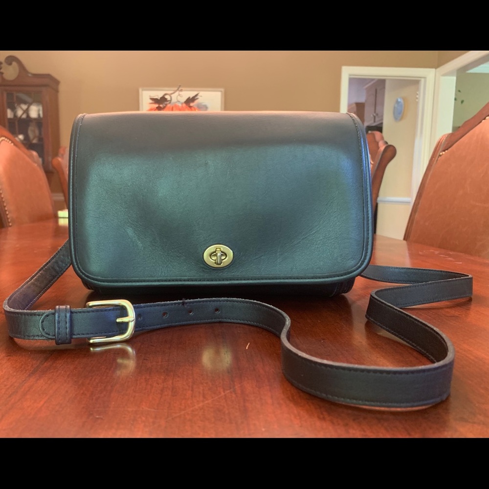 Coach Vintage Ridgefield Flap Black Leather Bag